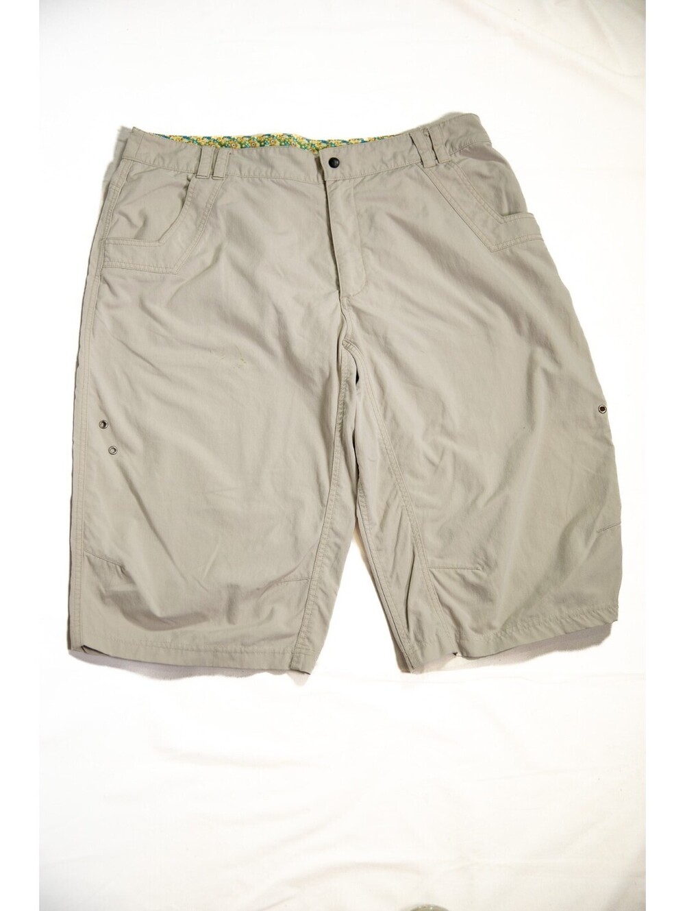 Lululemon Fit Stretch Warpstreme Shorts Size 40 Tan Khaki